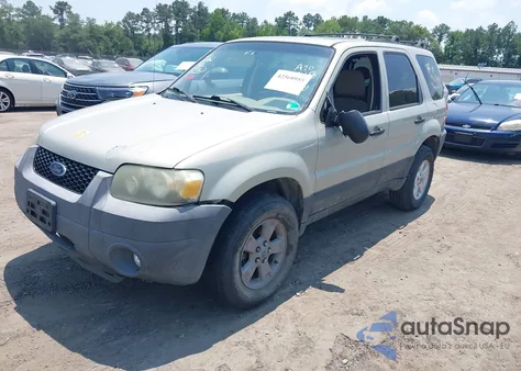 2005 Ford Escape Xlt z USA, uszkodzony, nr VIN 1FMYU93145KA20548
